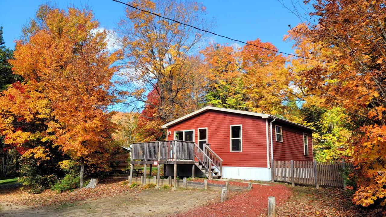Parkway Cottage Resort And Trading Post Dwight Exterior foto