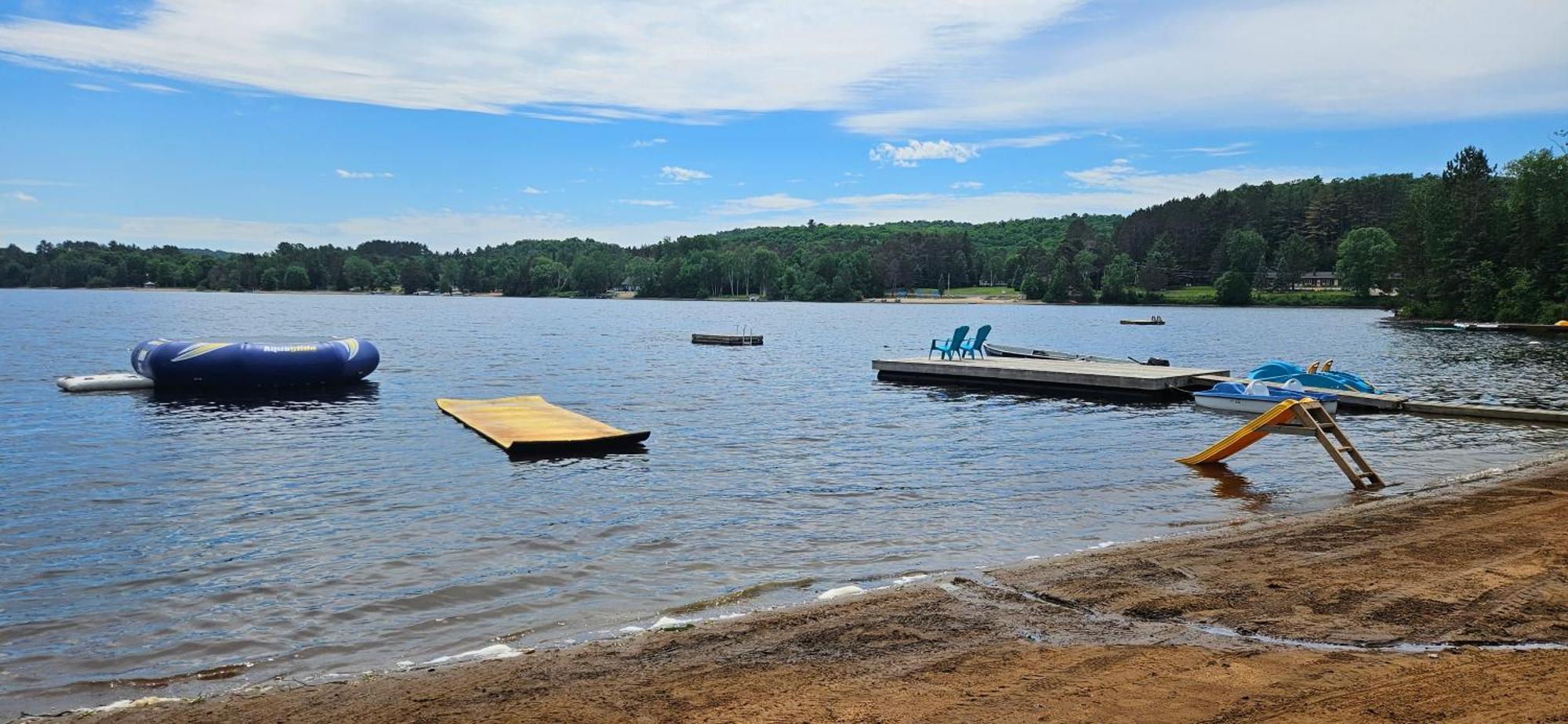 Parkway Cottage Resort And Trading Post Dwight Exterior foto