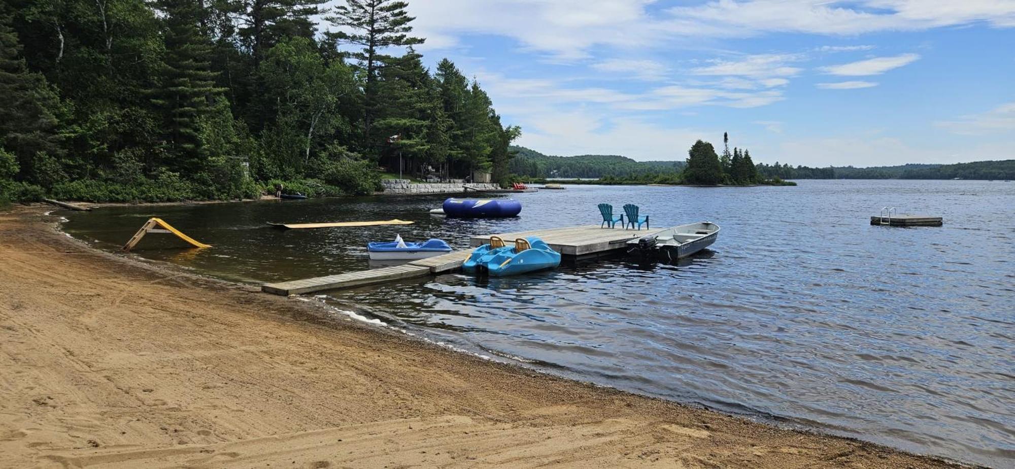 Parkway Cottage Resort And Trading Post Dwight Exterior foto